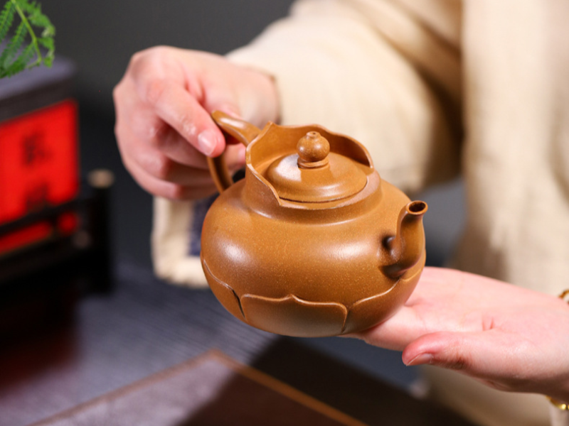 chinese teapot and cups for afternoon tea parties 4