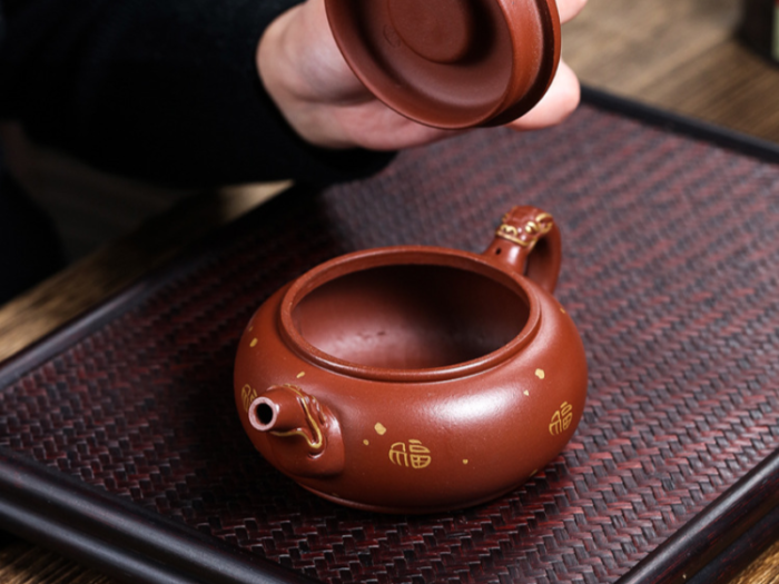 chinese teapot and cups with eco-friendly materials 4