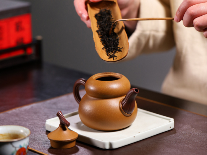 chinese yixing clay teapot with unique patterns 5