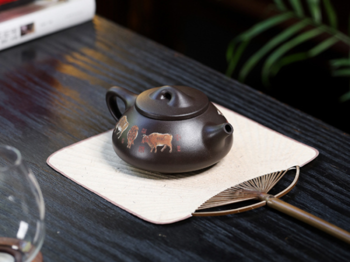 chinese yixing clay teapot with unique patterns 6