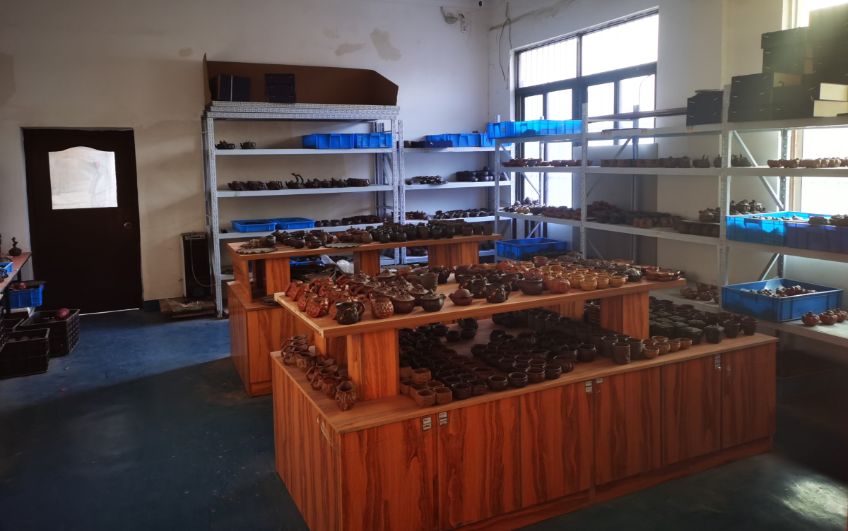 Common-Materials-and-Techniques-Used-in-Fake-Teapots Common-Materials-and-Techniques-Used-in-Fake-Teapots