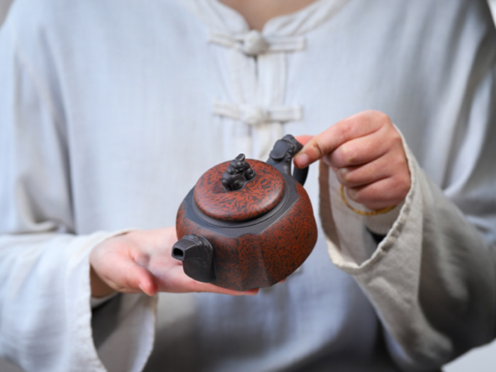 chinese teapot and cups for cultural appreciation 4