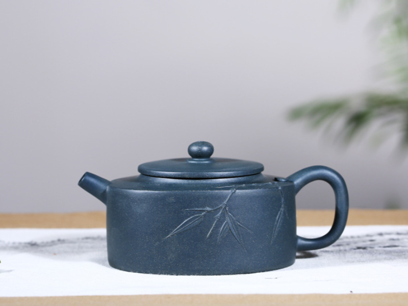 chinese teapot and cups for special occasions 1
