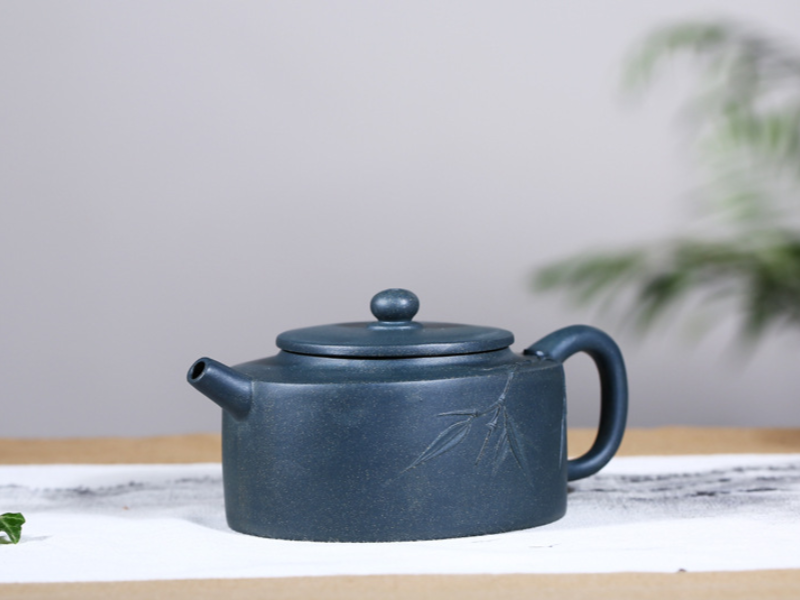 chinese teapot and cups for special occasions 4