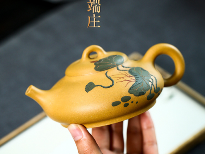 chinese yixing zisha teapot for tea masters 6