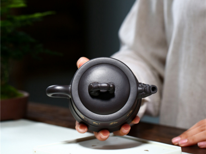 yixing ware teapots Mountain Spring 4